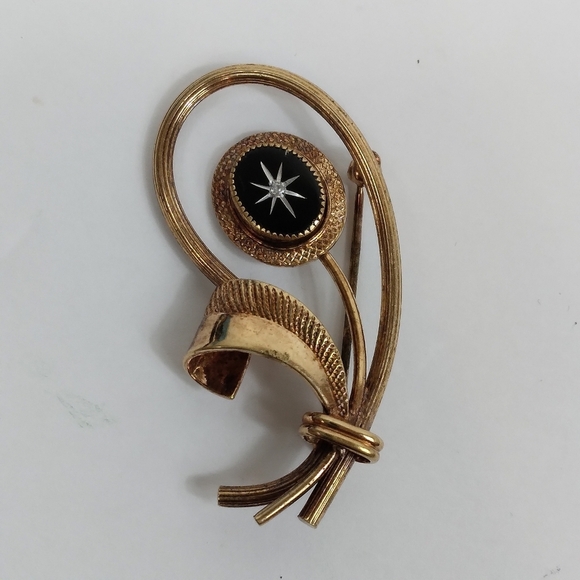 Unsigned Designer Black Glass 14K GF Clear Rhinestone Flower Brooch Vintage - Picture 1 of 7